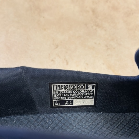 Skechers navy arch fit slip on shoes - Picture 6 of 7